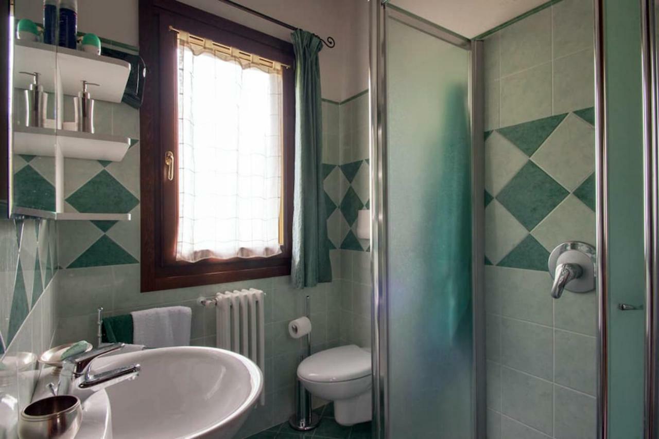 Casa Vacanze Il Noce Sovere Екстериор снимка
