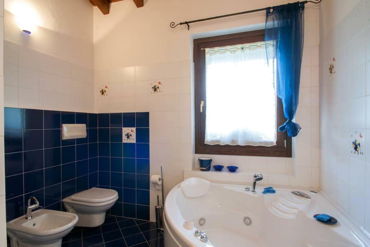 Casa Vacanze Il Noce Sovere Екстериор снимка