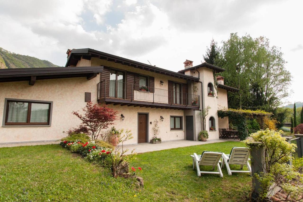 Casa Vacanze Il Noce Sovere Екстериор снимка
